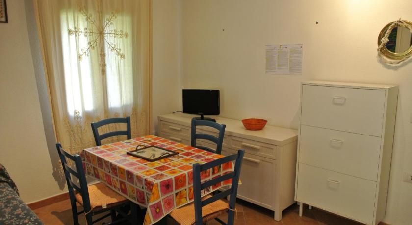 Case Vacanza Fenicotteri San Teodoro  Luaran gambar