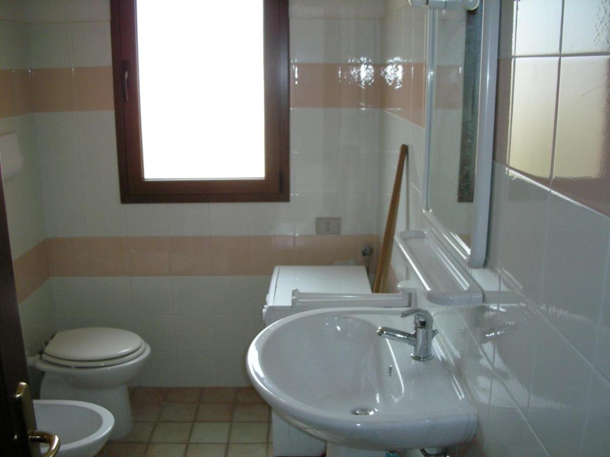 Case Vacanza Fenicotteri San Teodoro  Luaran gambar