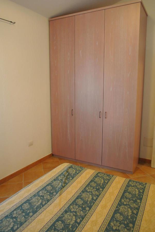 Case Vacanza Fenicotteri San Teodoro  Luaran gambar